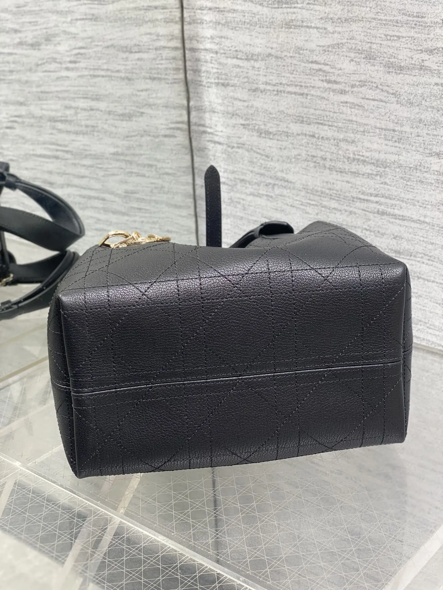 Dior Toujours Small Handbag - Detail view 7