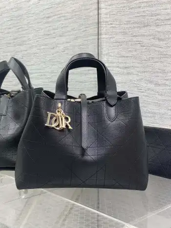 Toujours系列 中号 女士手提包