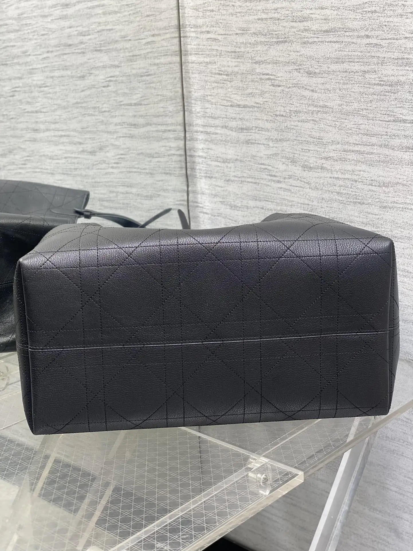 Dior Toujours Large Handbag - Detail view 7