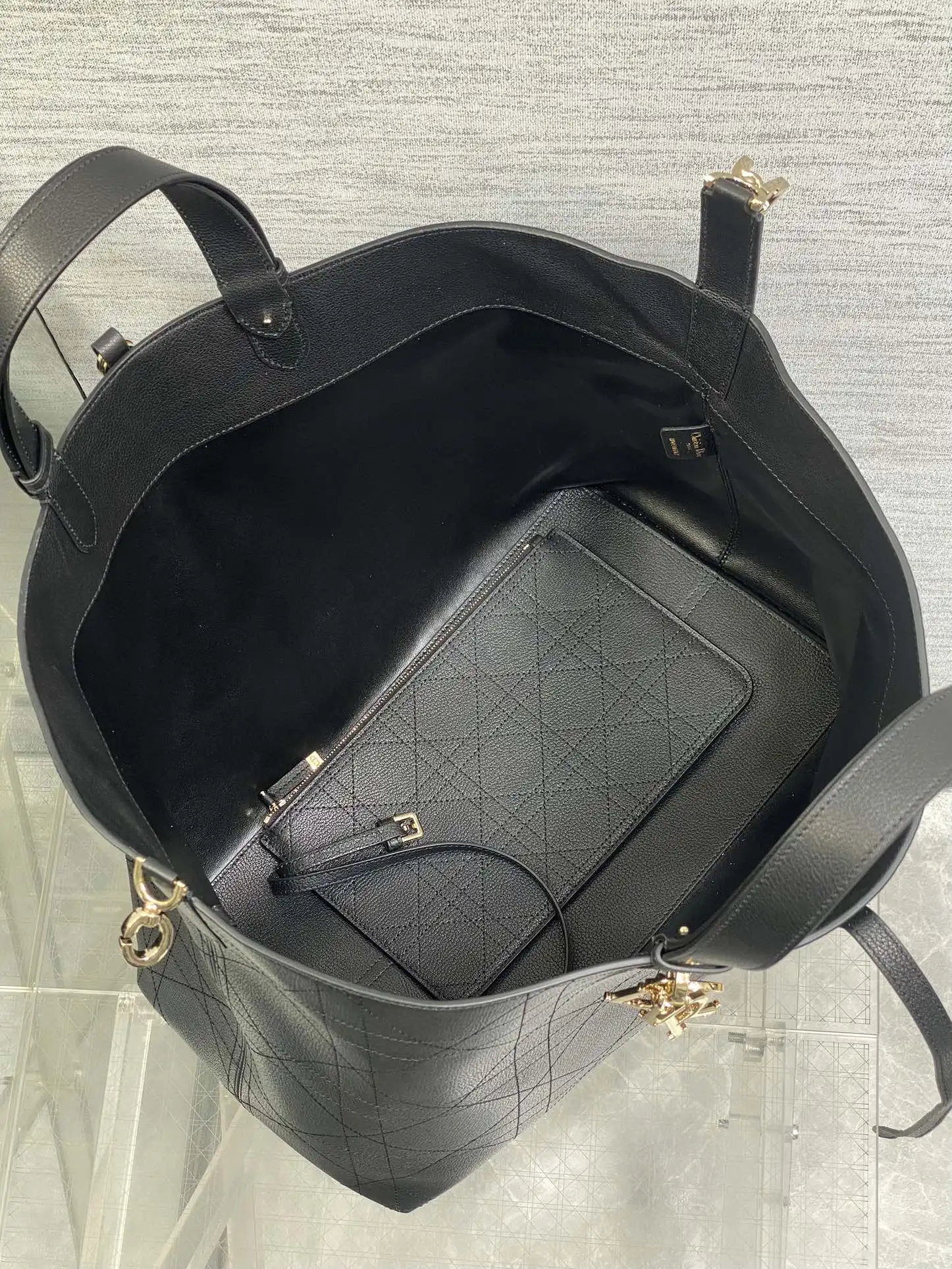 Dior Toujours Large Handbag - Detail view 8