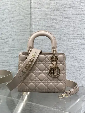 Lady戴妃四格系列