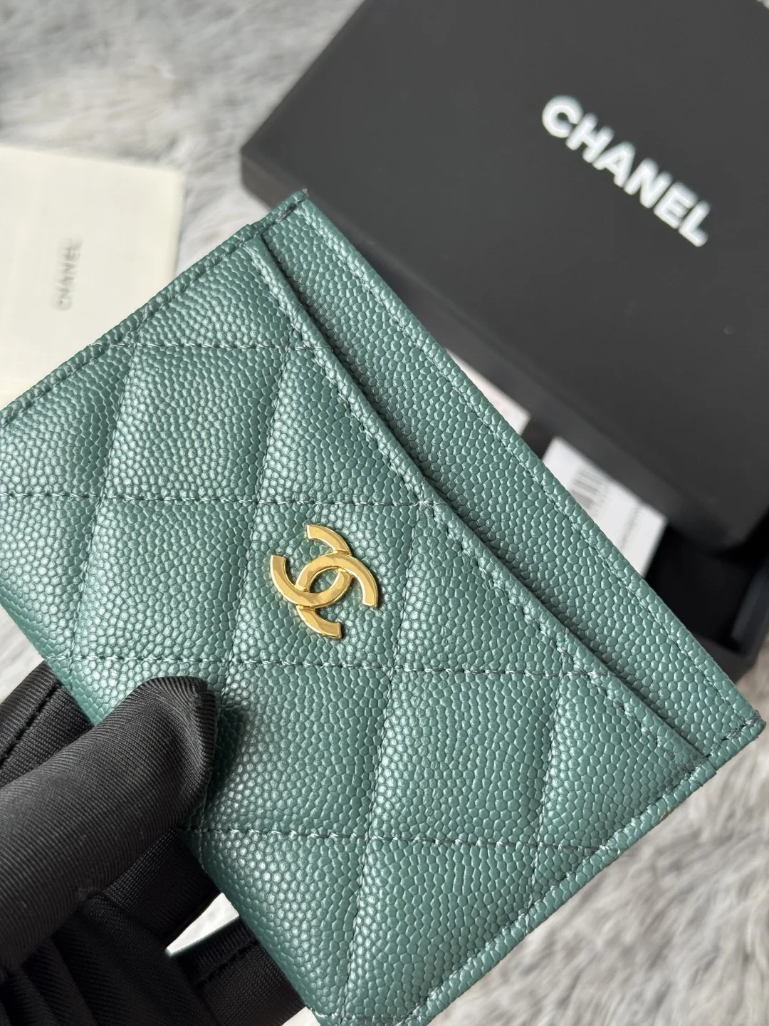 Chanel AP0213 CF Card Case, Chip-style Card Holder - Detail view 6