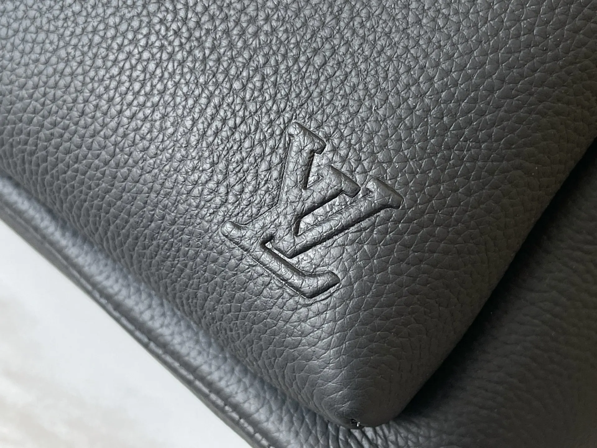 LV:M15259 Discovery Work 双肩包 - 细节图 7