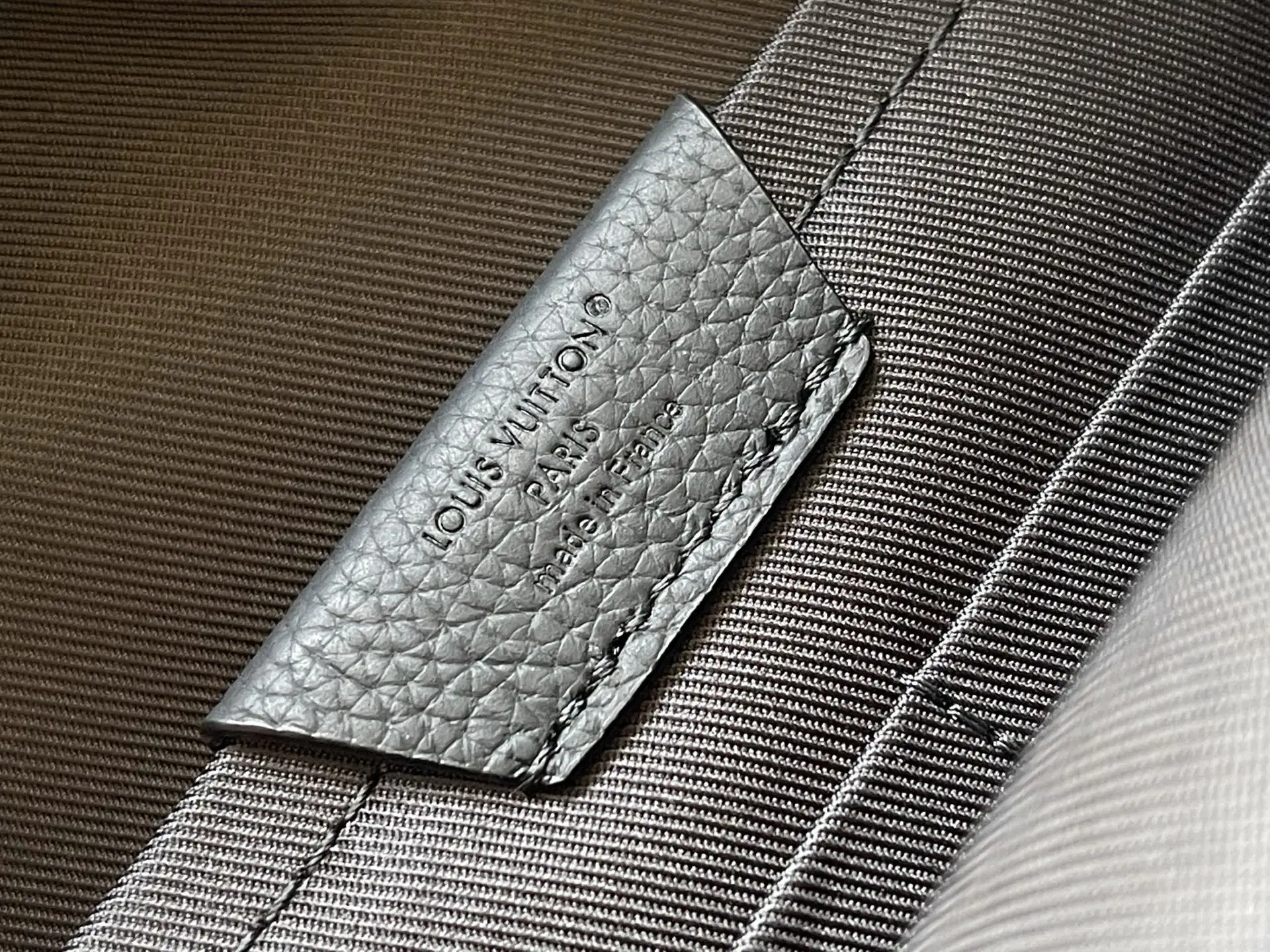 LV:M15259 Discovery Work 双肩包 - 细节图 9