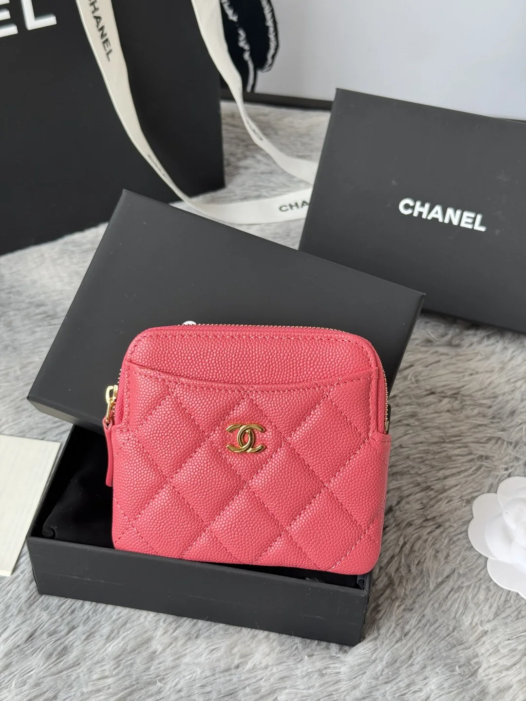 Chanel AP2061 Cowhide Fragrant Granny Wallet - Detail view 2