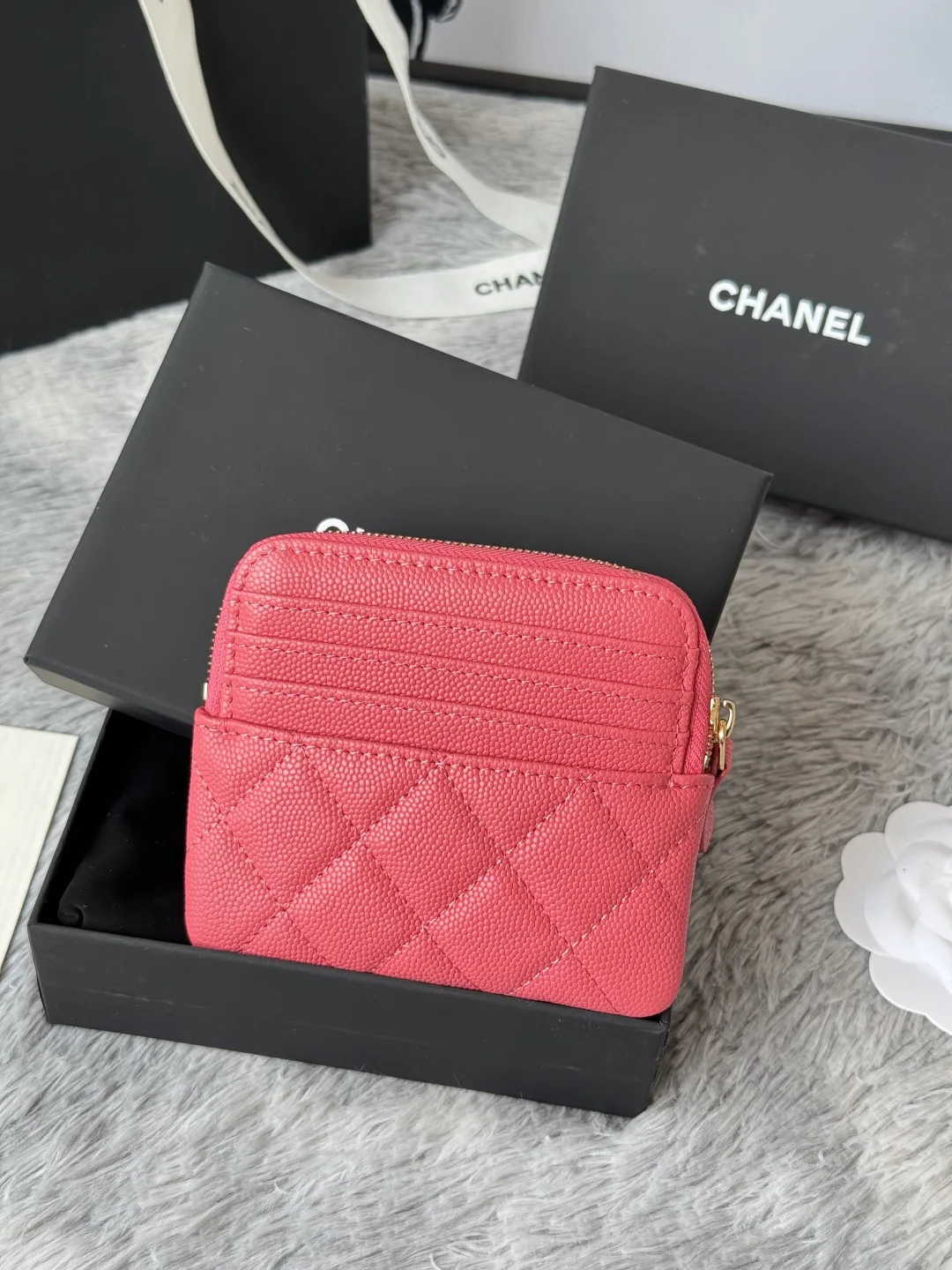 Chanel AP2061 Cowhide Fragrant Granny Wallet - Detail view 3