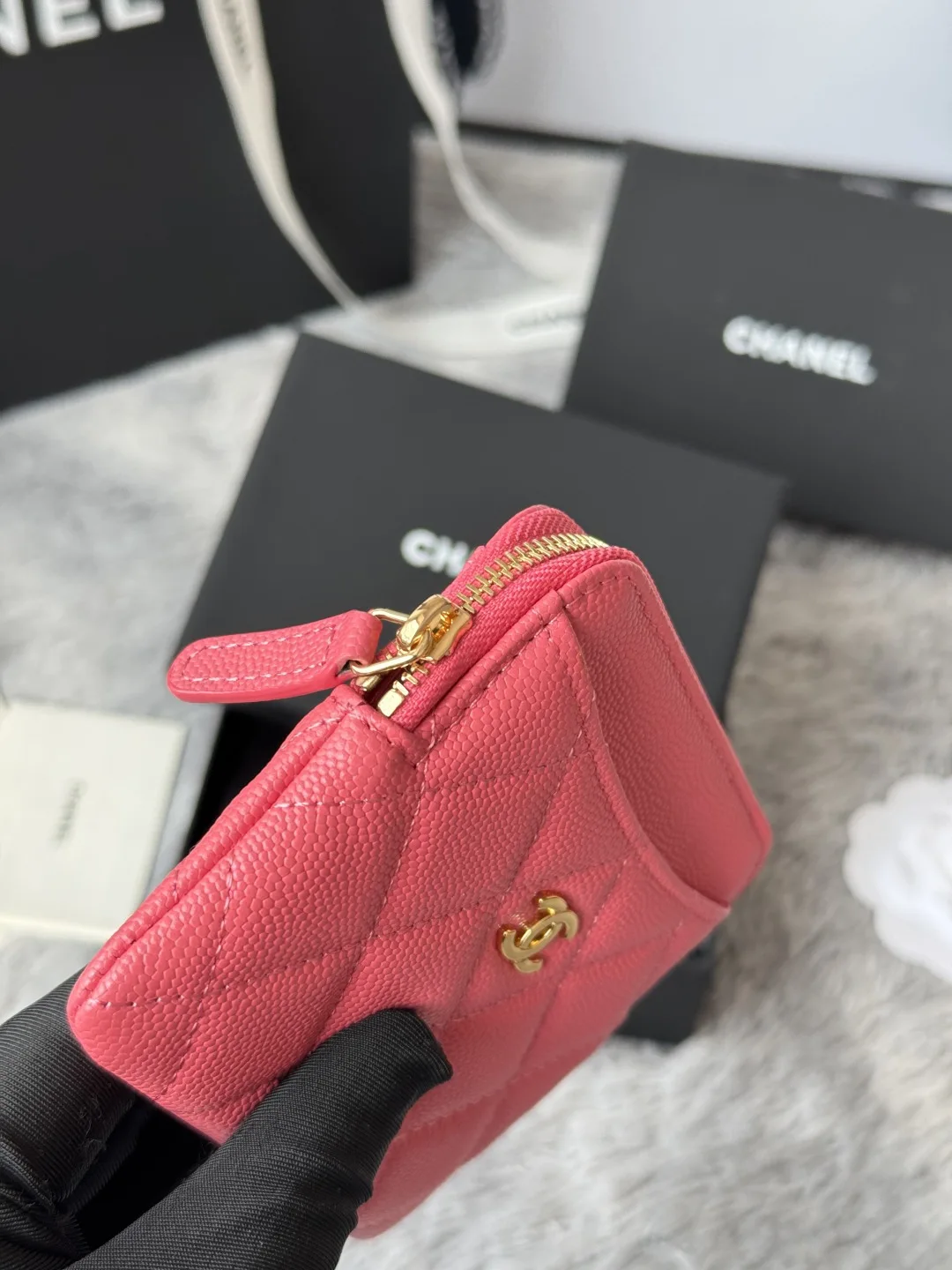 Chanel AP2061 Cowhide Fragrant Granny Wallet - Detail view 6