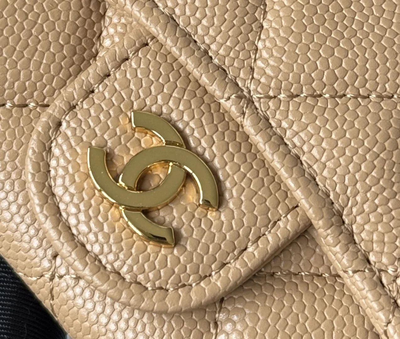 Chanel AP0214 Ball, Caviar, Large Ball Grain, CF Card Holder - Detail view 6