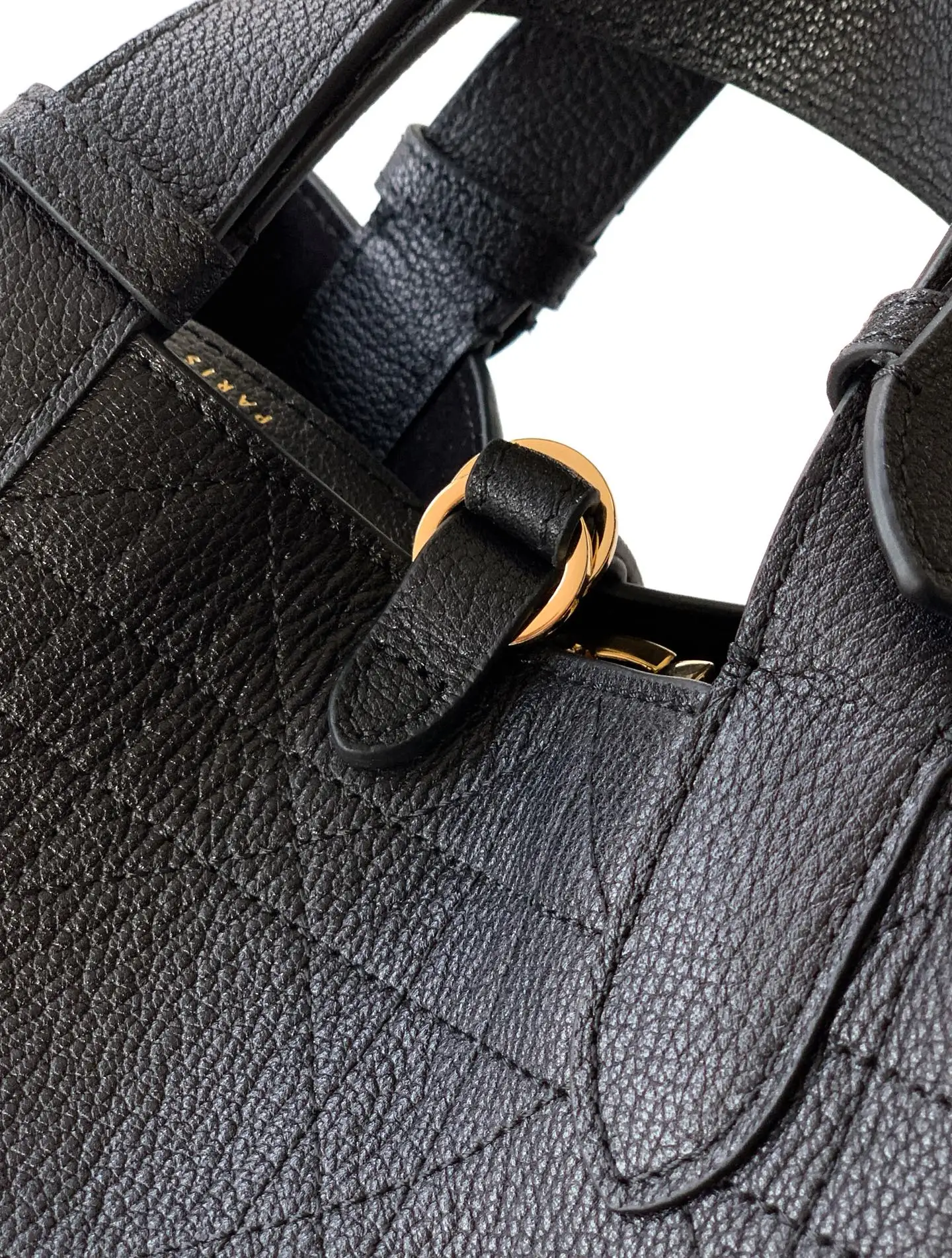 Dior Toujours handbag, Spring-Summer 2023 Ready-to-Wear collection - Detail view 8