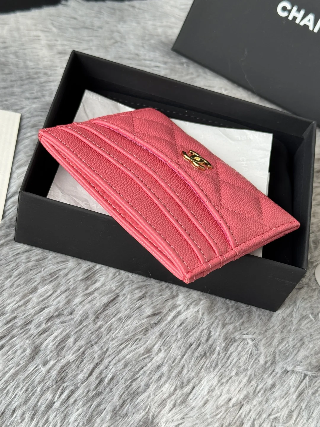 Chanel AP4472 2025 New Season Lambskin Cardholder - Detail view 4