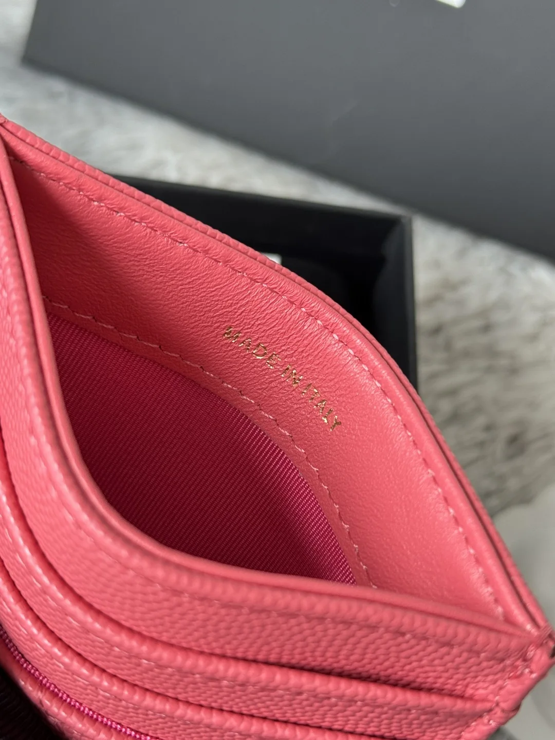 Chanel AP4472 2025 New Season Lambskin Cardholder - Detail view 9
