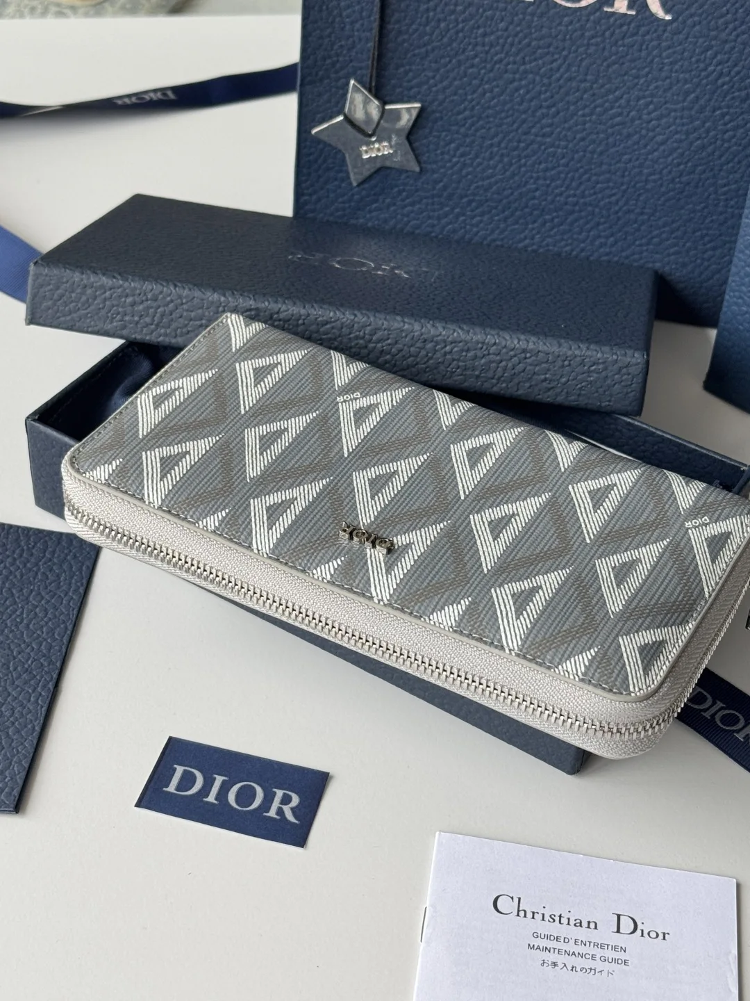 Dior 2ESBC252YSE-315 Long Zipper Wallet - Detail view 4