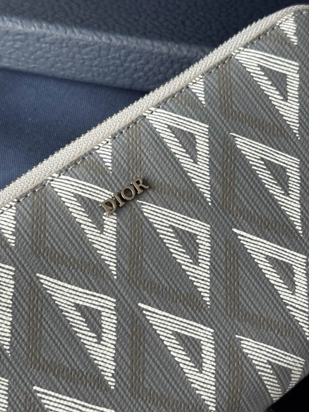 Dior 2ESBC252YSE-315 Long Zipper Wallet - Detail view 6