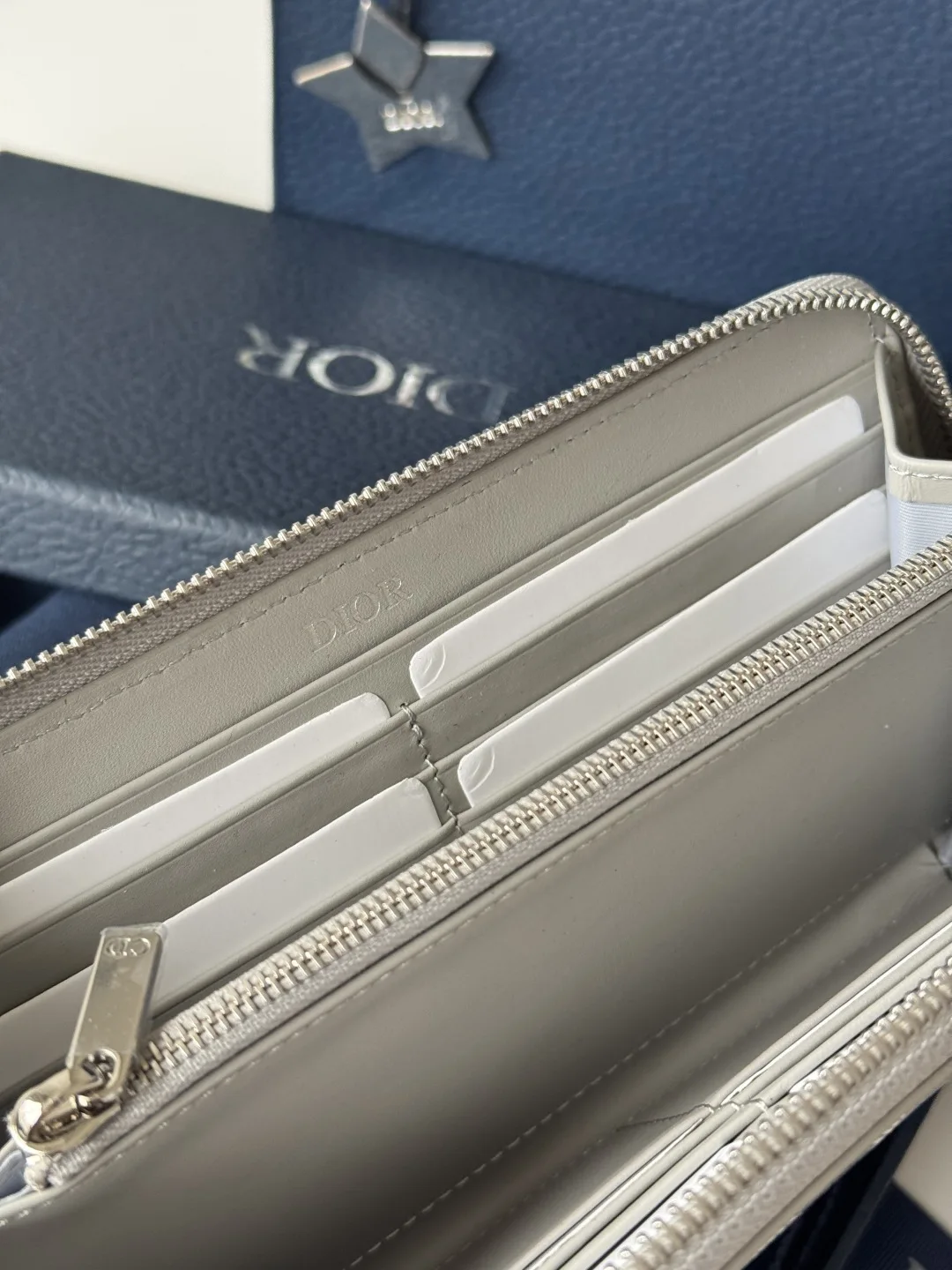 Dior 2ESBC252YSE-315 Long Zipper Wallet - Detail view 9