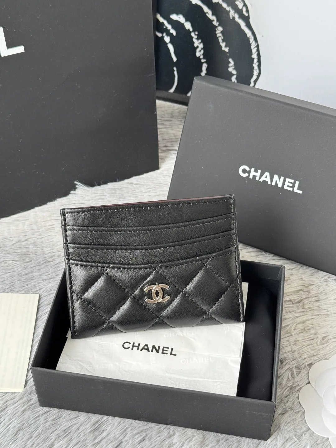 Chanel AP4472 2025 New Season Lambskin Cardholder - Detail view 2