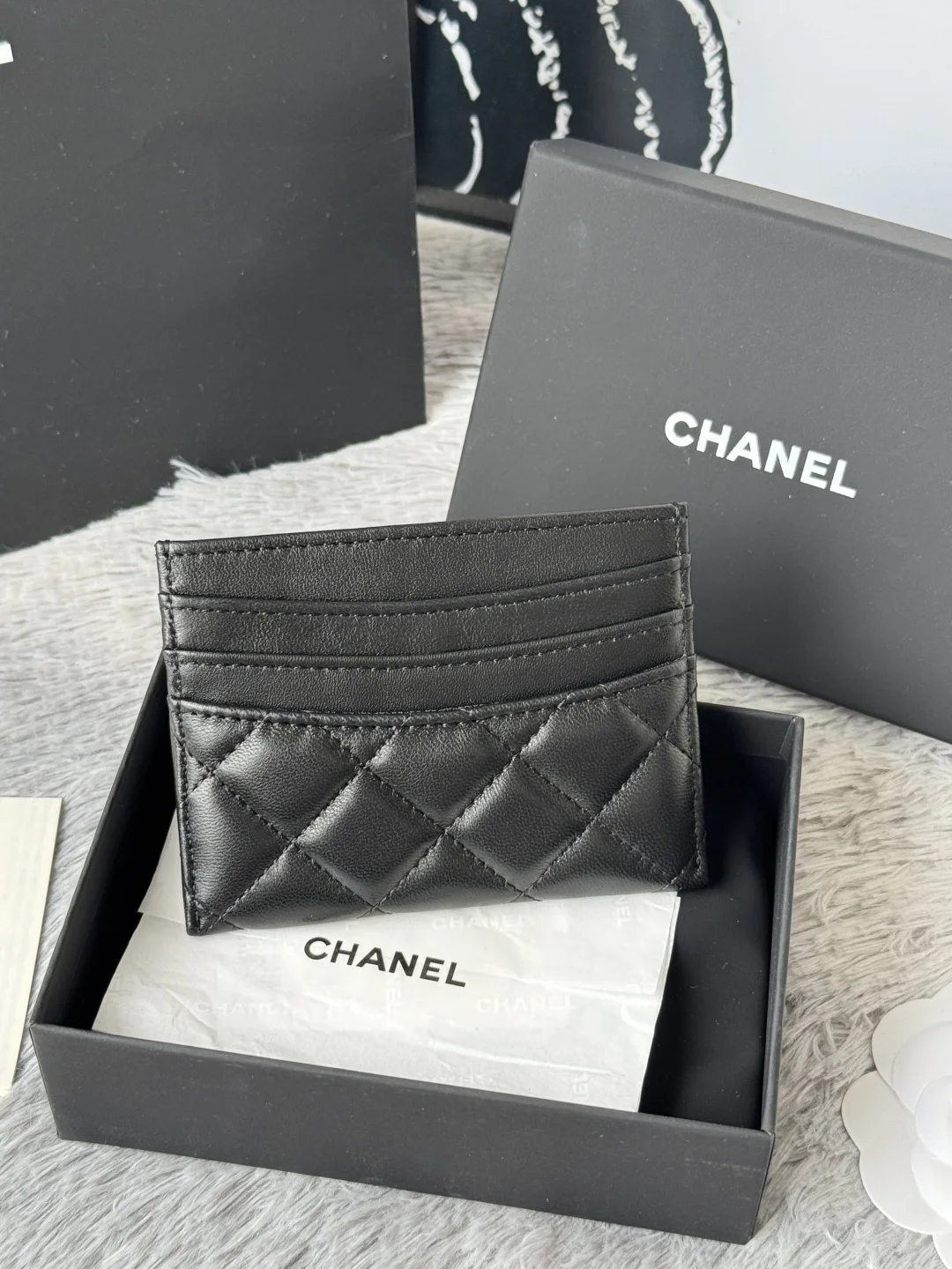 Chanel AP4472 2025 New Season Lambskin Cardholder - Detail view 3