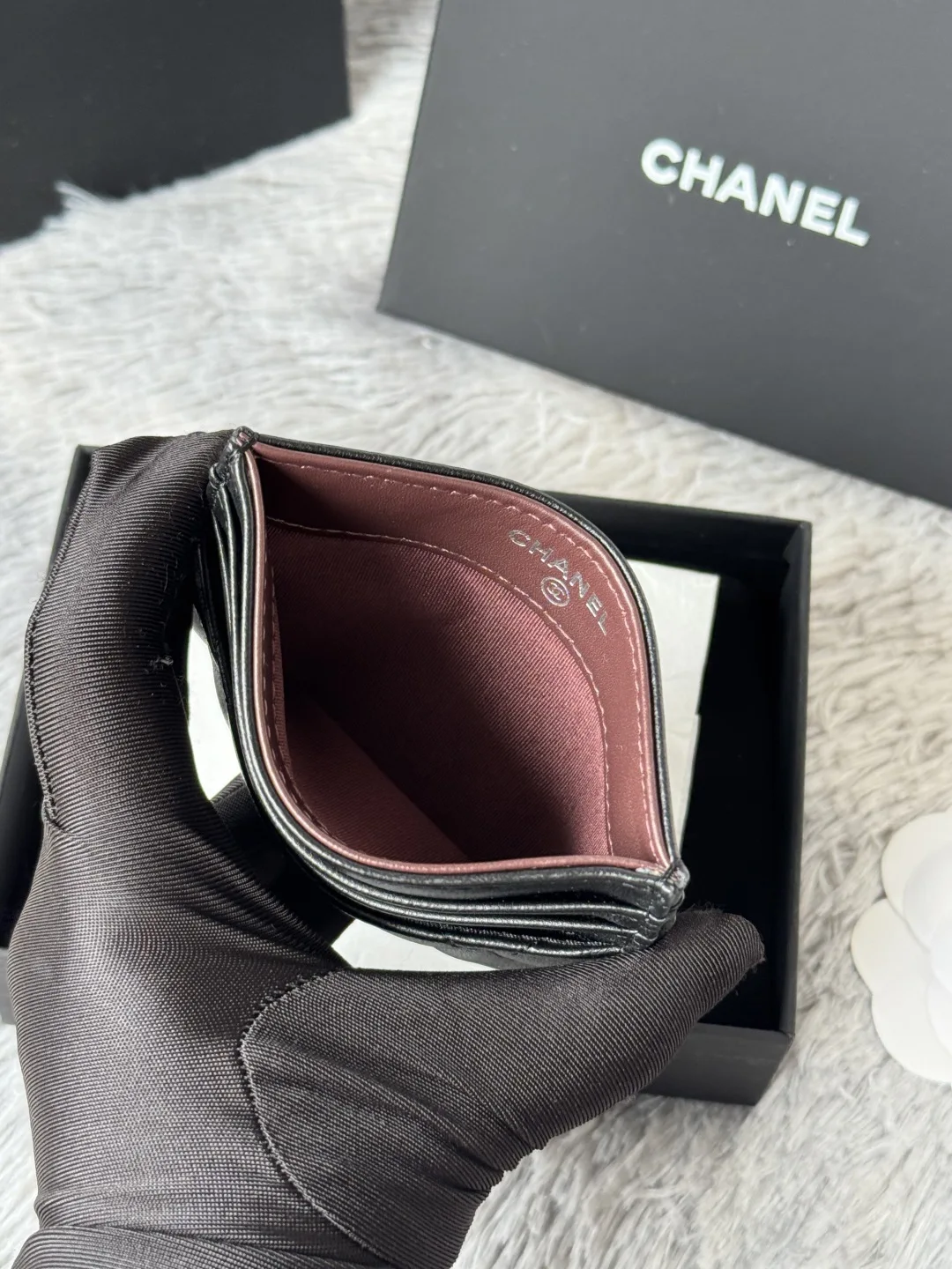 Chanel AP4472 2025 New Season Lambskin Cardholder - Detail view 7