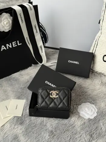 AP3045 22k Embossed Logo Large Double C Cardholder