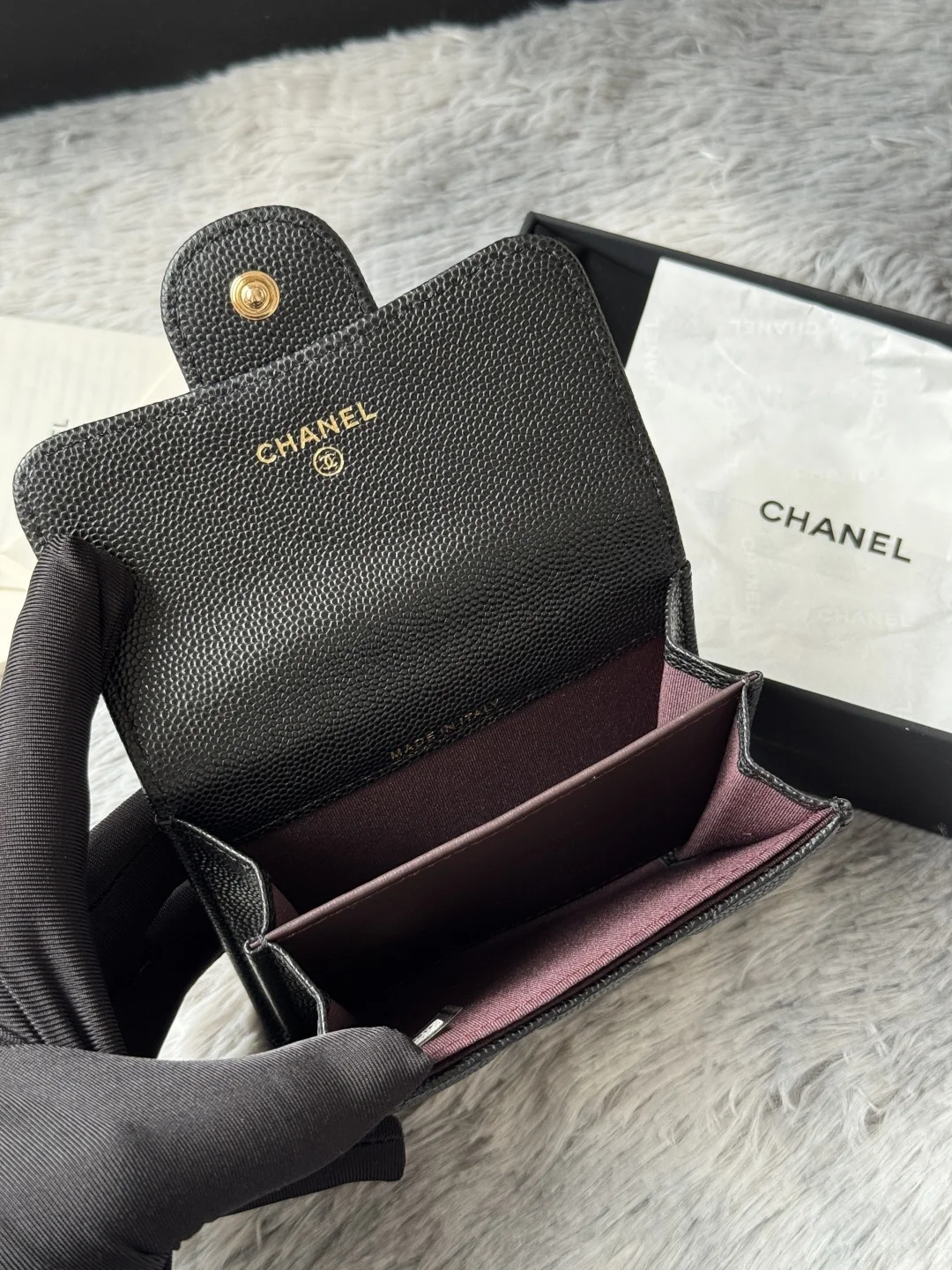 Chanel A31504 Classic CF Card Wallet - Detail view 8