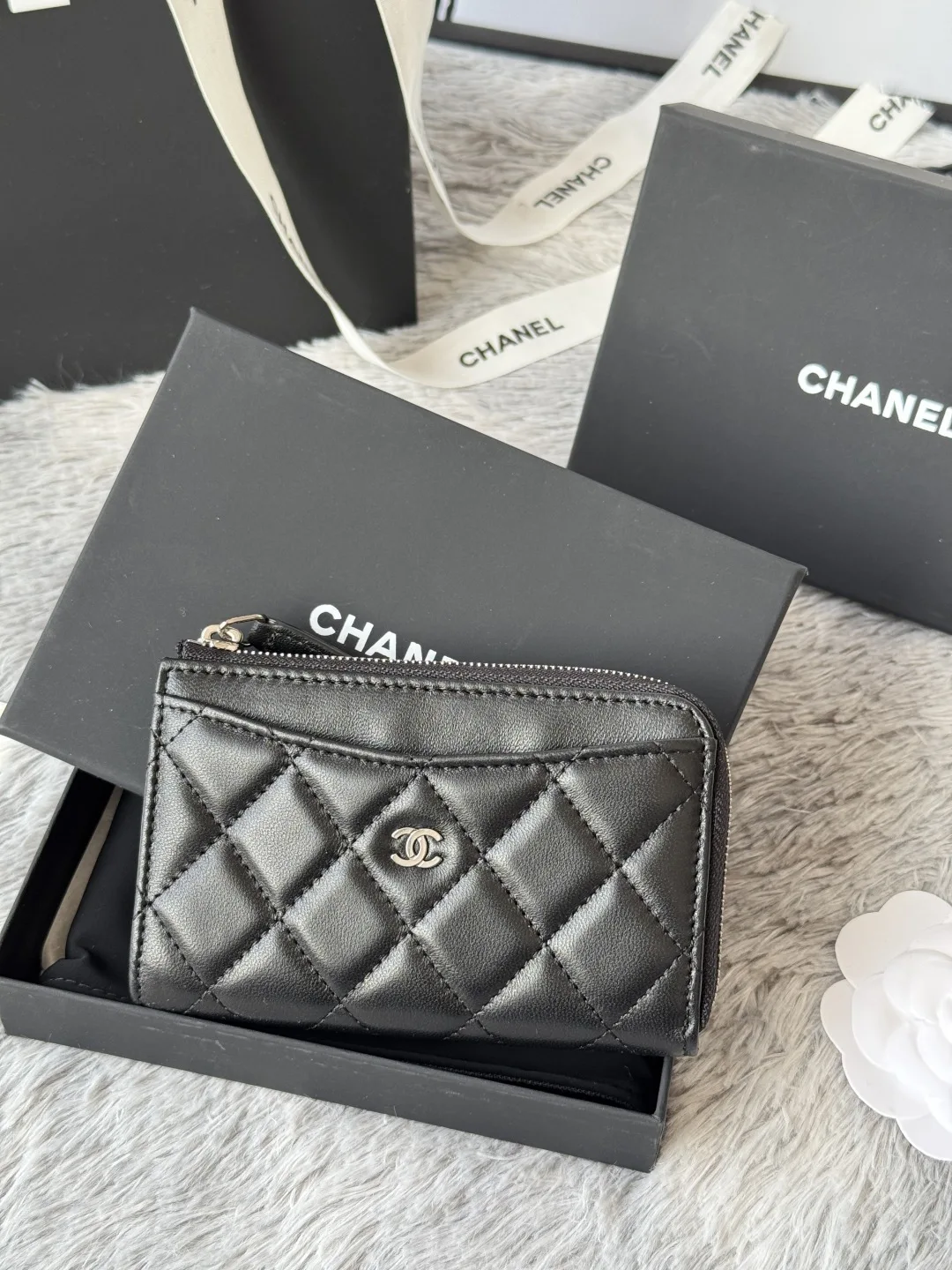 Chanel A3179 2024 7-shaped single pull card holder - Detail view 2