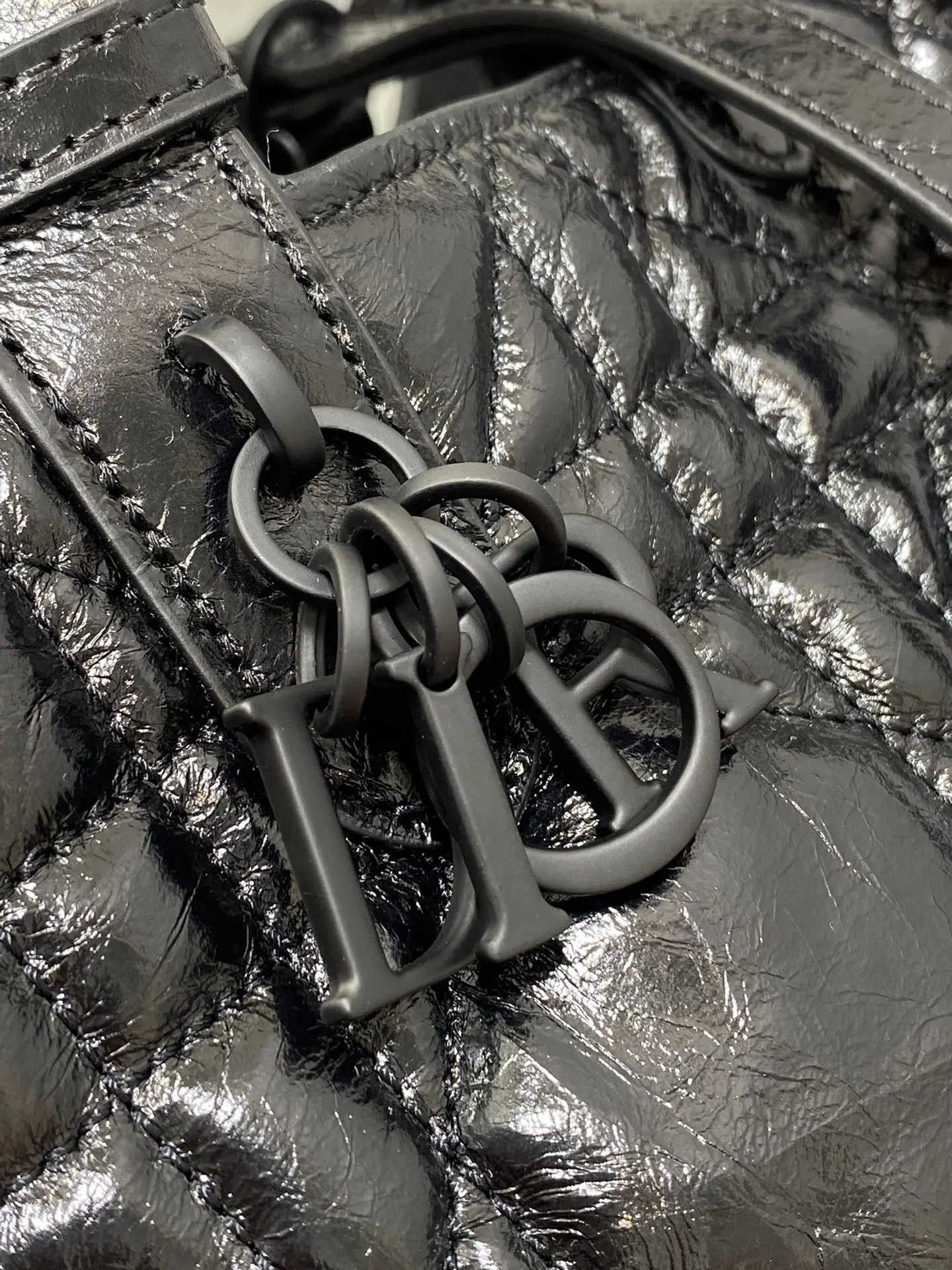 Dior Toujours Small Handbag in Black Oil Waxed Leather - Detail view 2