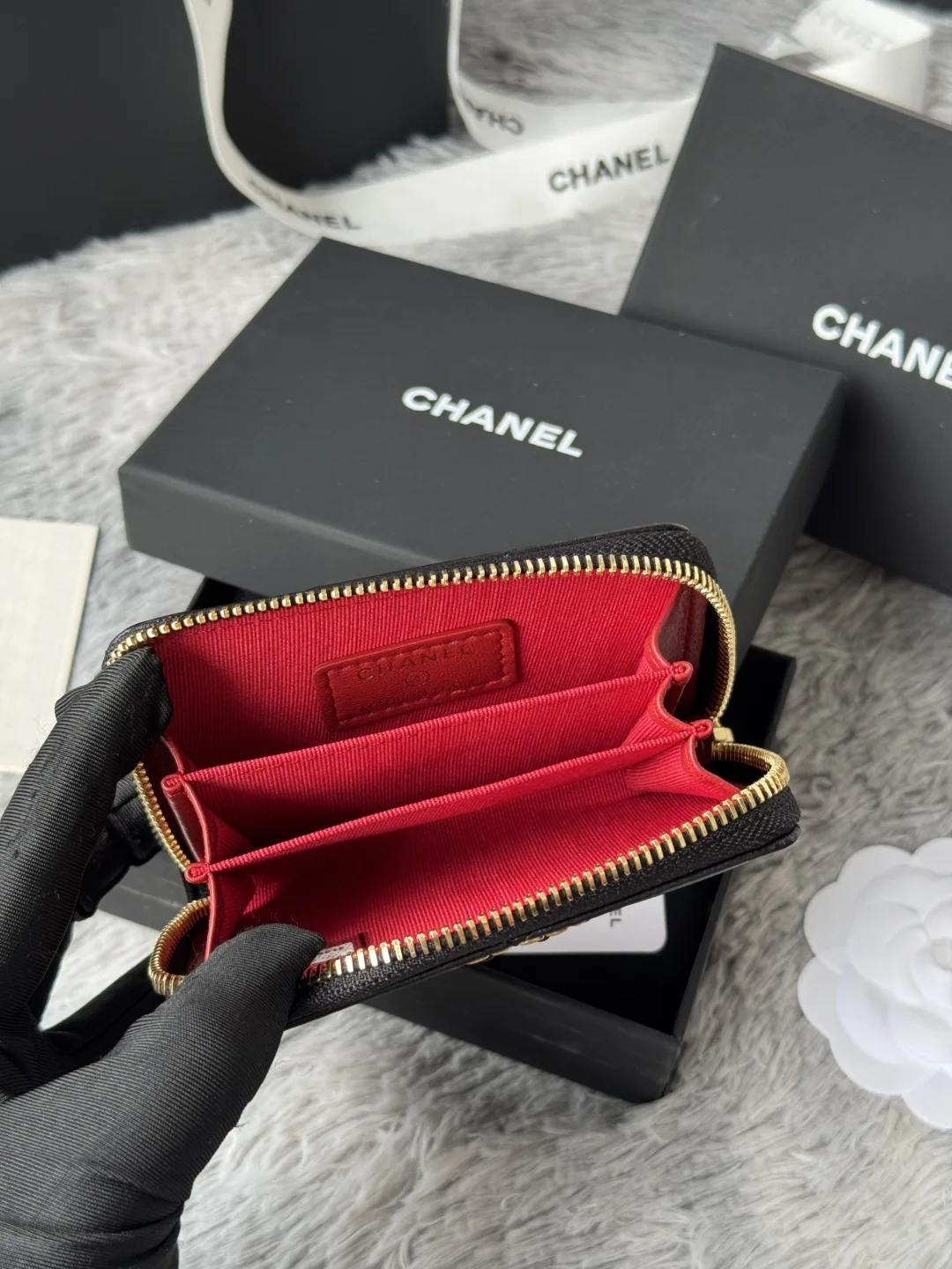 Chanel AP0949 Diamond Quilted Small Zip Coin Purse - Detail view 8