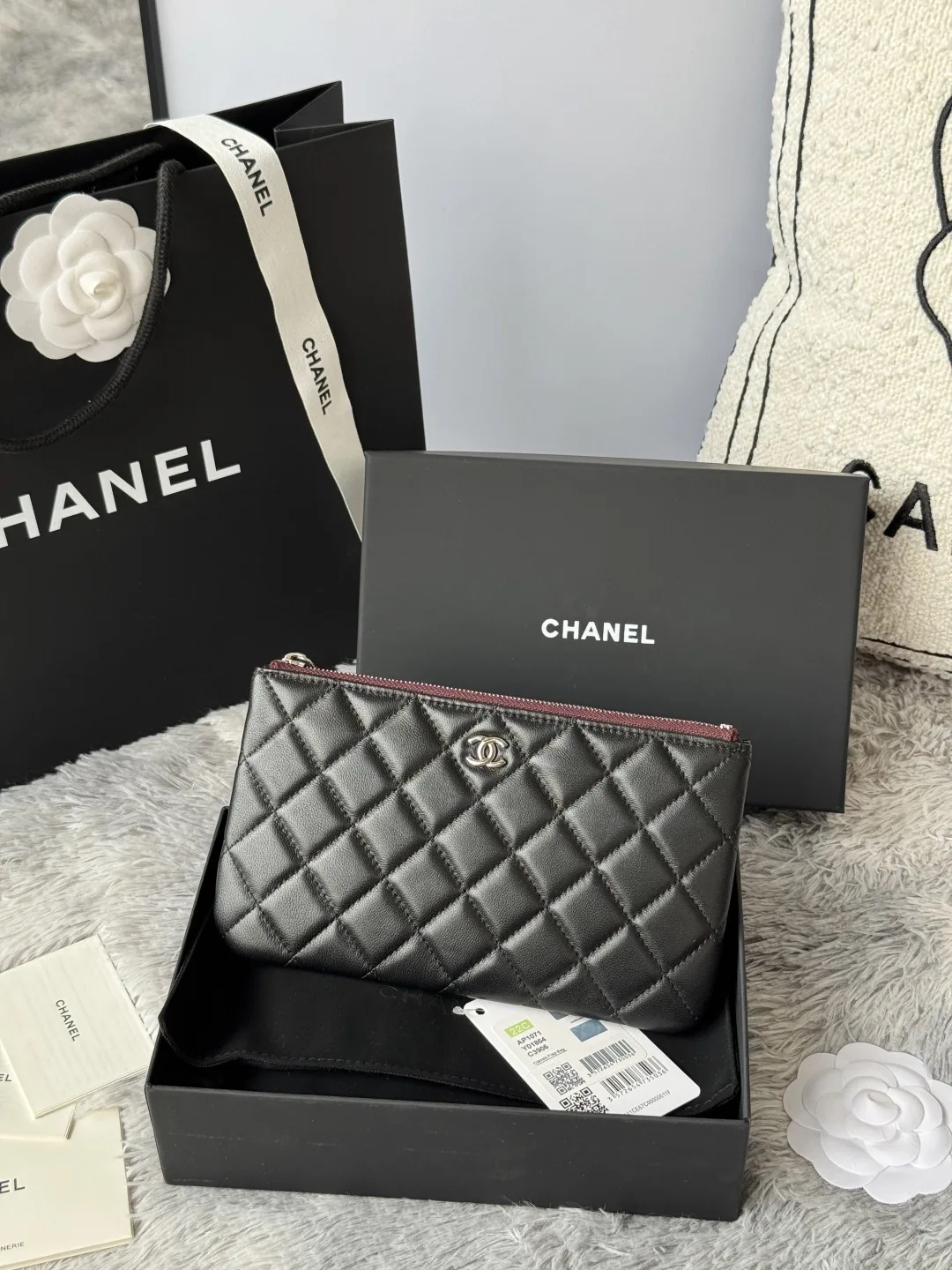 Chanel AP1071 New Style Ball Pattern Diamond Zero Package Handheld Clutch Bag - Detail view 1