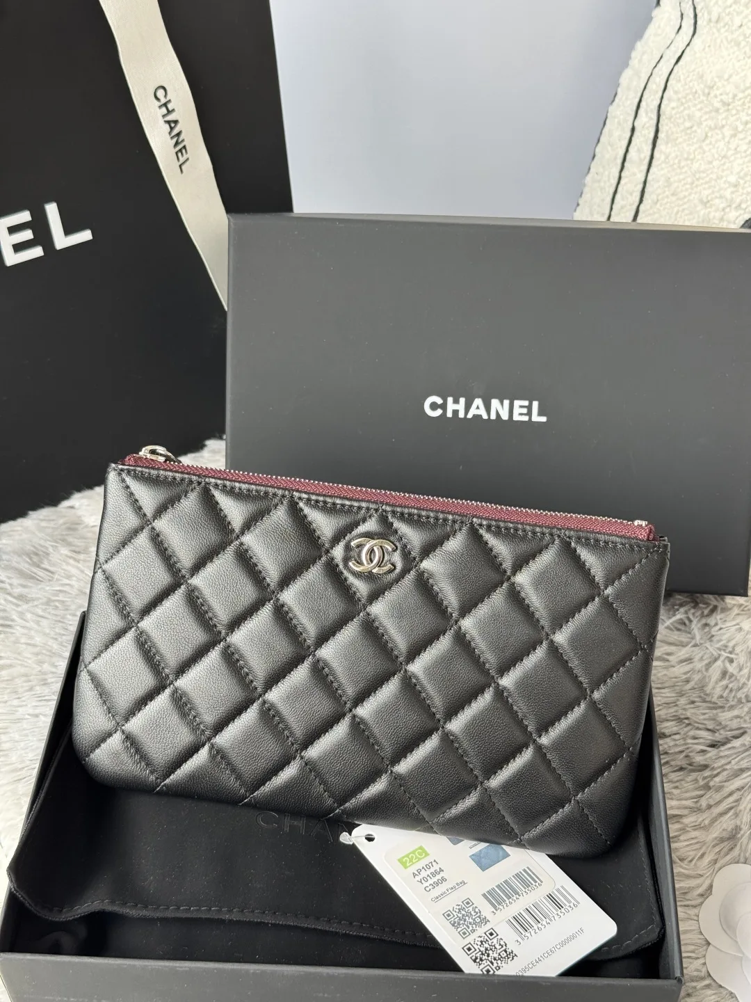 Chanel AP1071 New Style Ball Pattern Diamond Zero Package Handheld Clutch Bag - Detail view 2