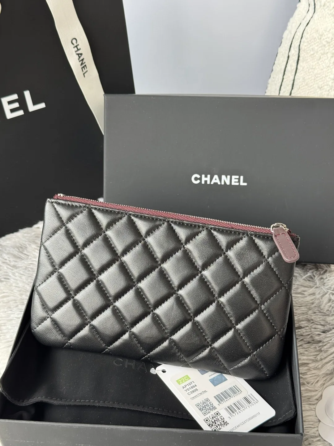 Chanel AP1071 New Style Ball Pattern Diamond Zero Package Handheld Clutch Bag - Detail view 3