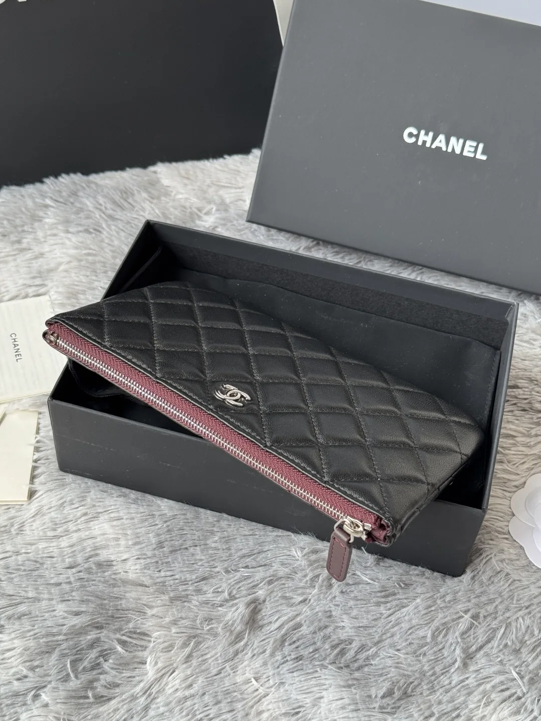 Chanel AP1071 New Style Ball Pattern Diamond Zero Package Handheld Clutch Bag - Detail view 4