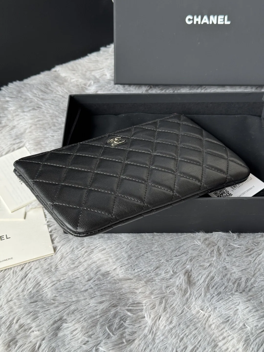 Chanel AP1071 New Style Ball Pattern Diamond Zero Package Handheld Clutch Bag - Detail view 5