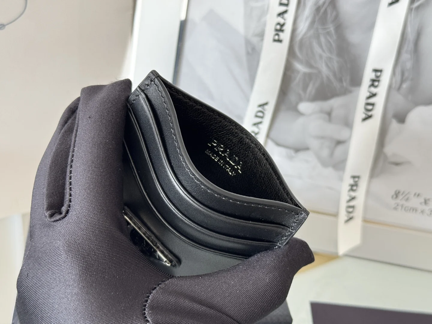 Prada 1MC025 Men s and Women s Card Holder Wallet - Detail view 9
