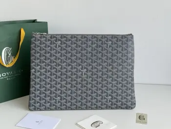 1061 MGM Clutch Document Holder