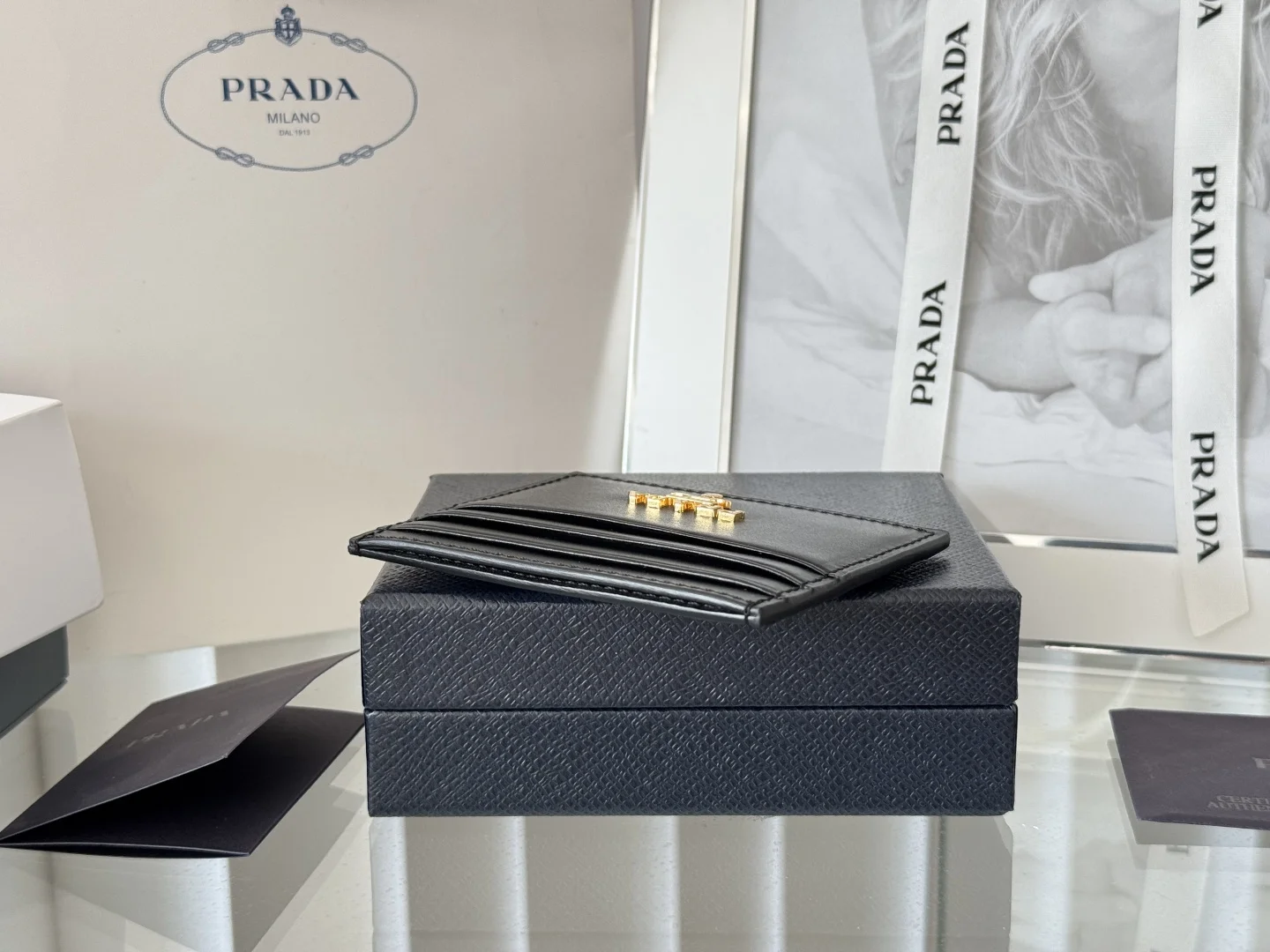 Prada 1MC025 Men s and Women s Card Holder Wallet - Detail view 4