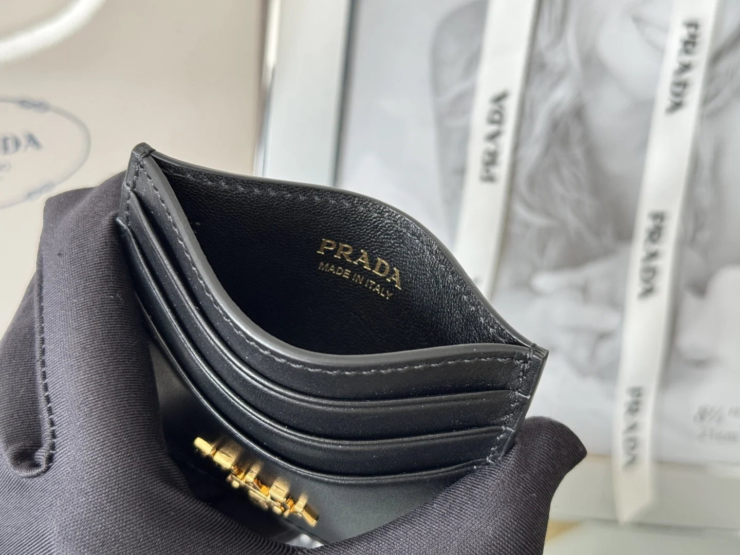 Prada 1MC025 Men s and Women s Card Holder Wallet - Detail view 9