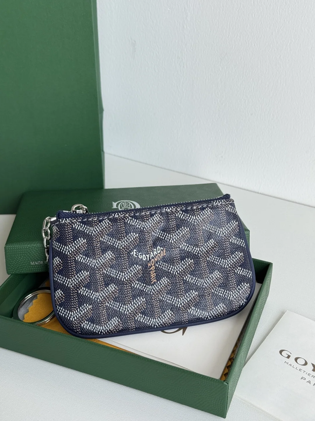 Goyard 3306 Mini Senate Nano Key Bag Coin Purse - Detail view 2