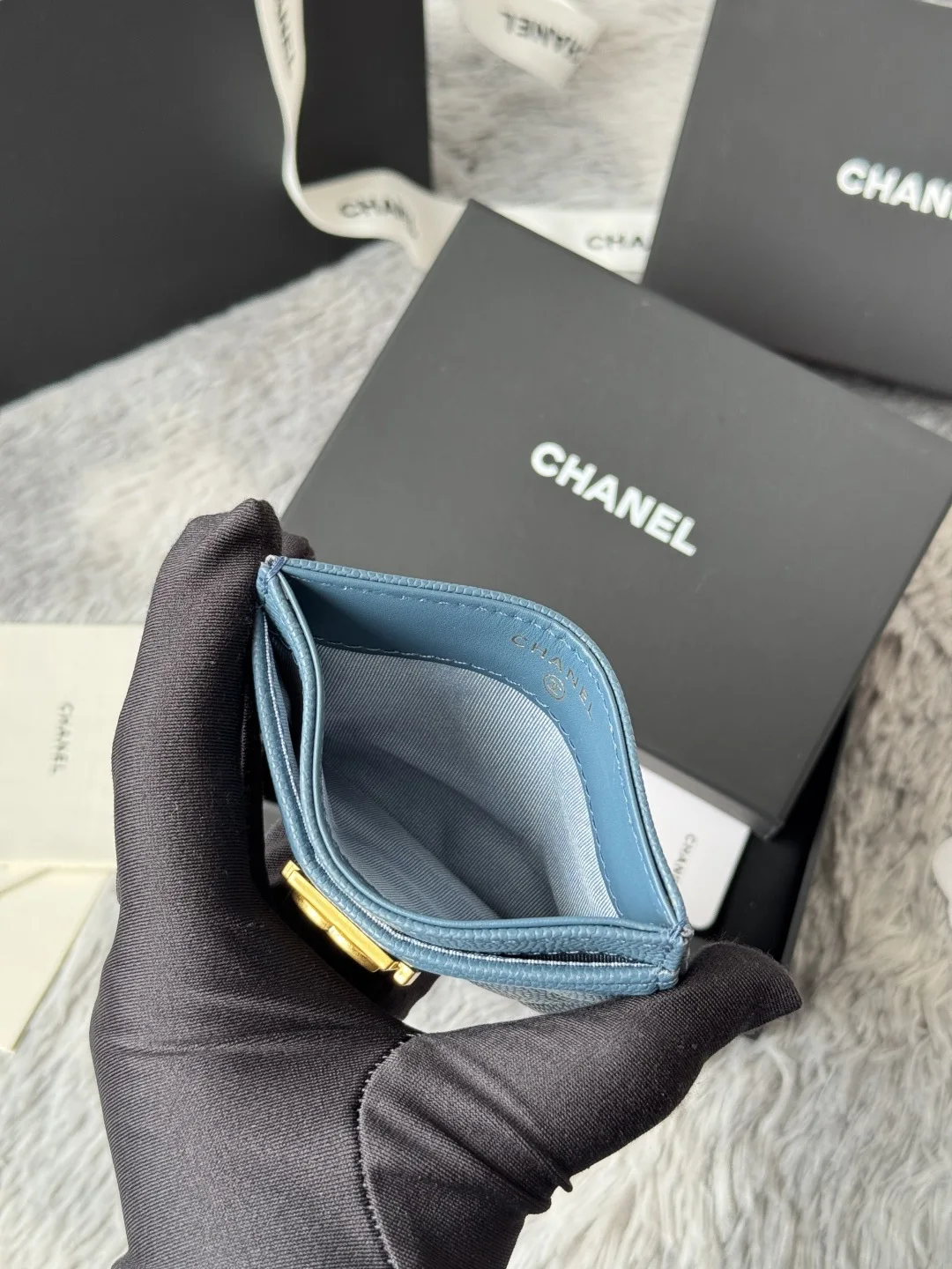 Chanel 84431 New Le Boy Cardholder - Detail view 7
