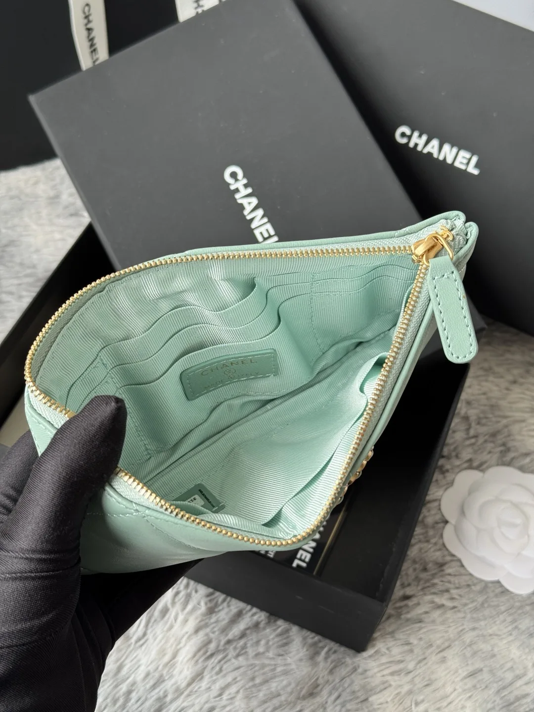 Chanel AP1790 Diamond Quilted Flap Coin Purse - Detail view 8