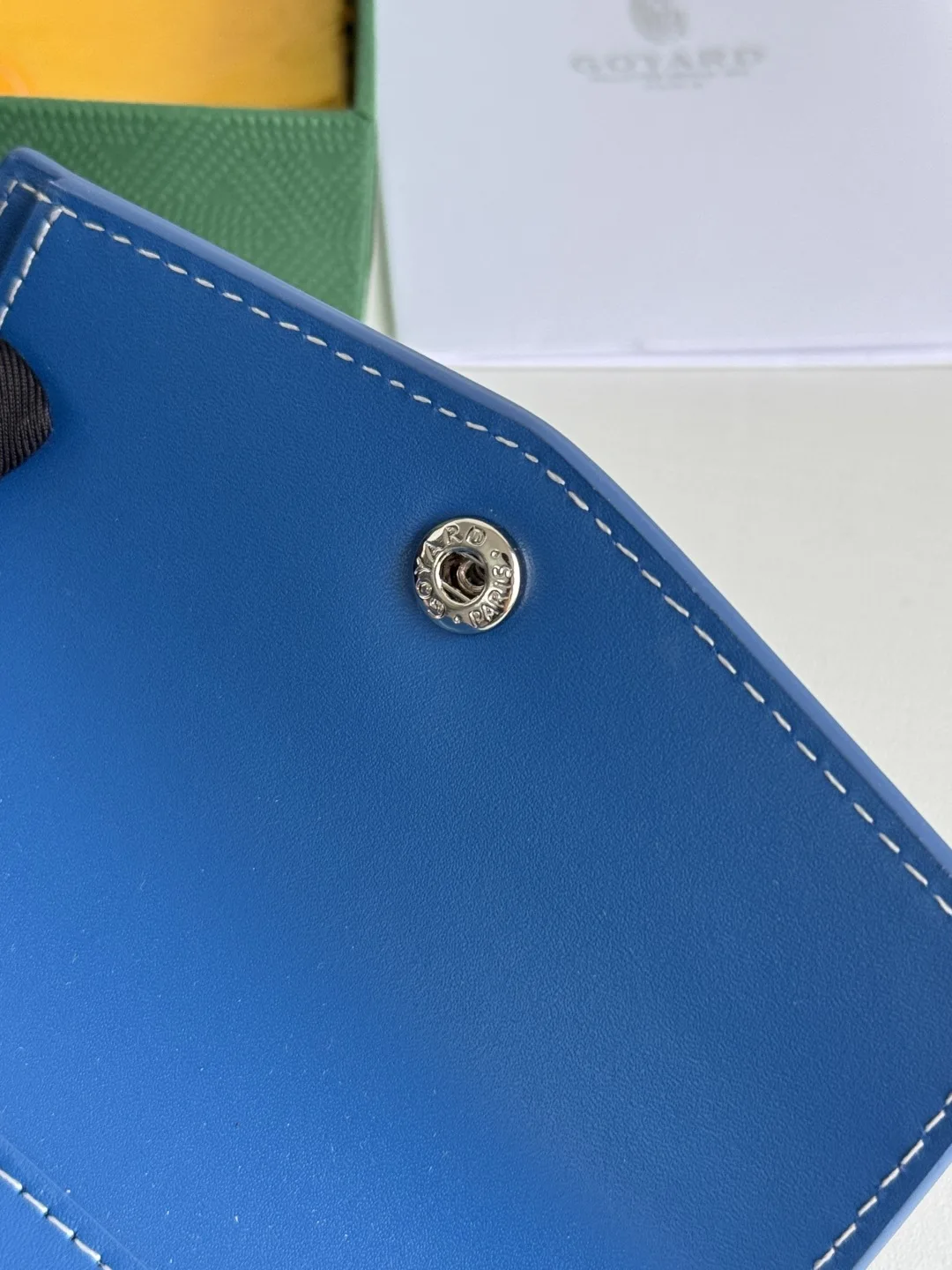 Goyard 3319 Saint-Gabriel Envelope Trifold Wallet - Detail view 11