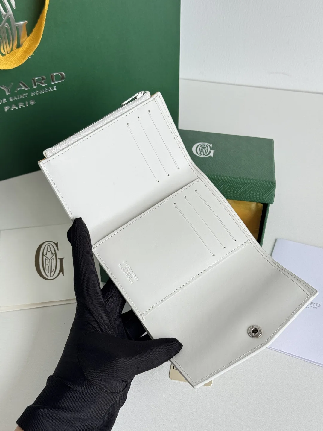 Goyard 3319 Saint-Gabriel Envelope Trifold Wallet - Detail view 7