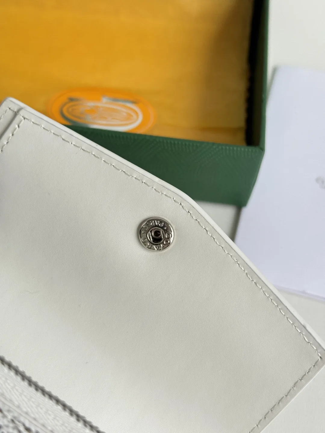Goyard 3319 Saint-Gabriel Envelope Trifold Wallet - Detail view 10