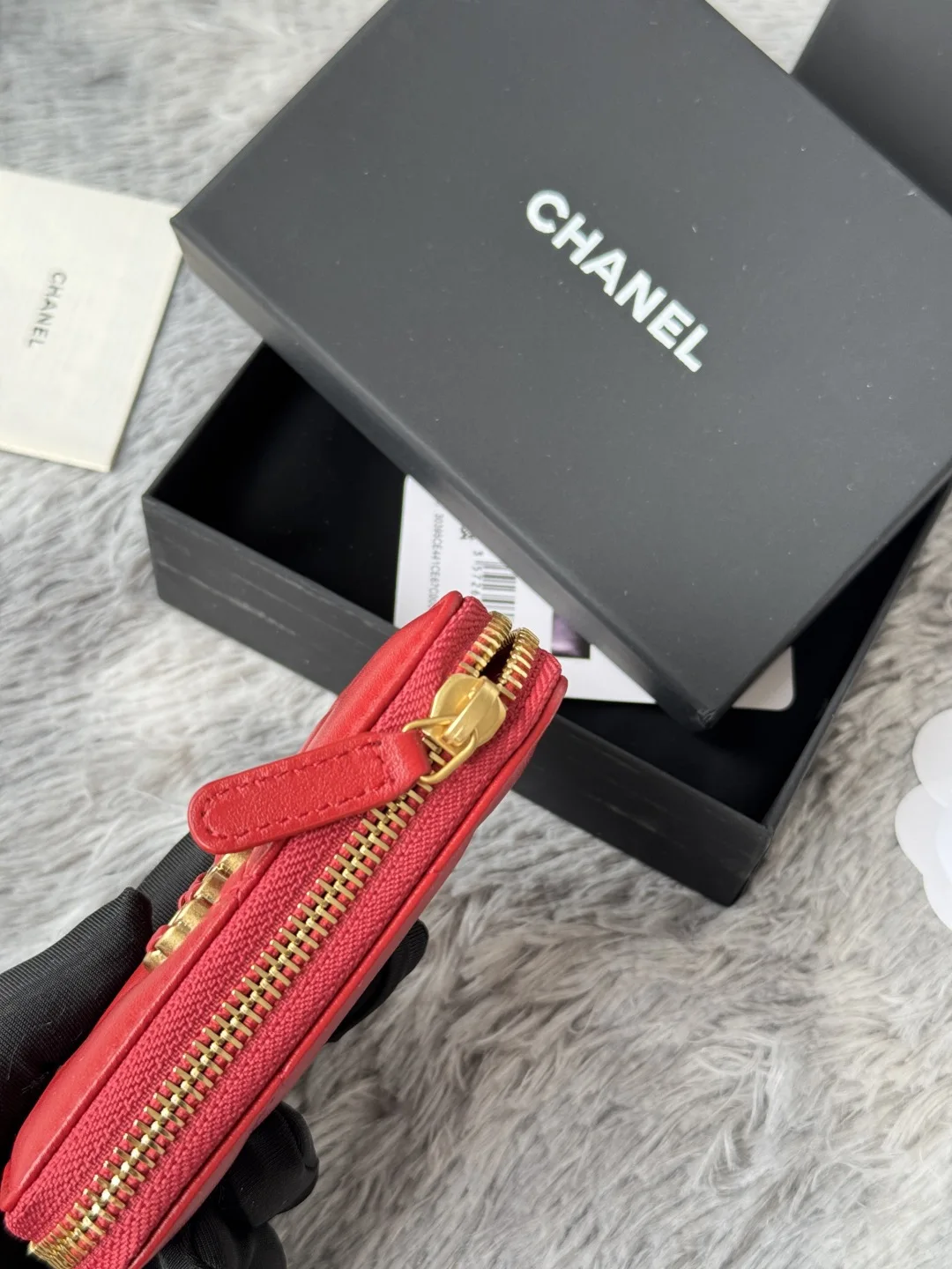 Chanel AP0949 Diamond Quilted Small Zip Coin Purse - Detail view 6