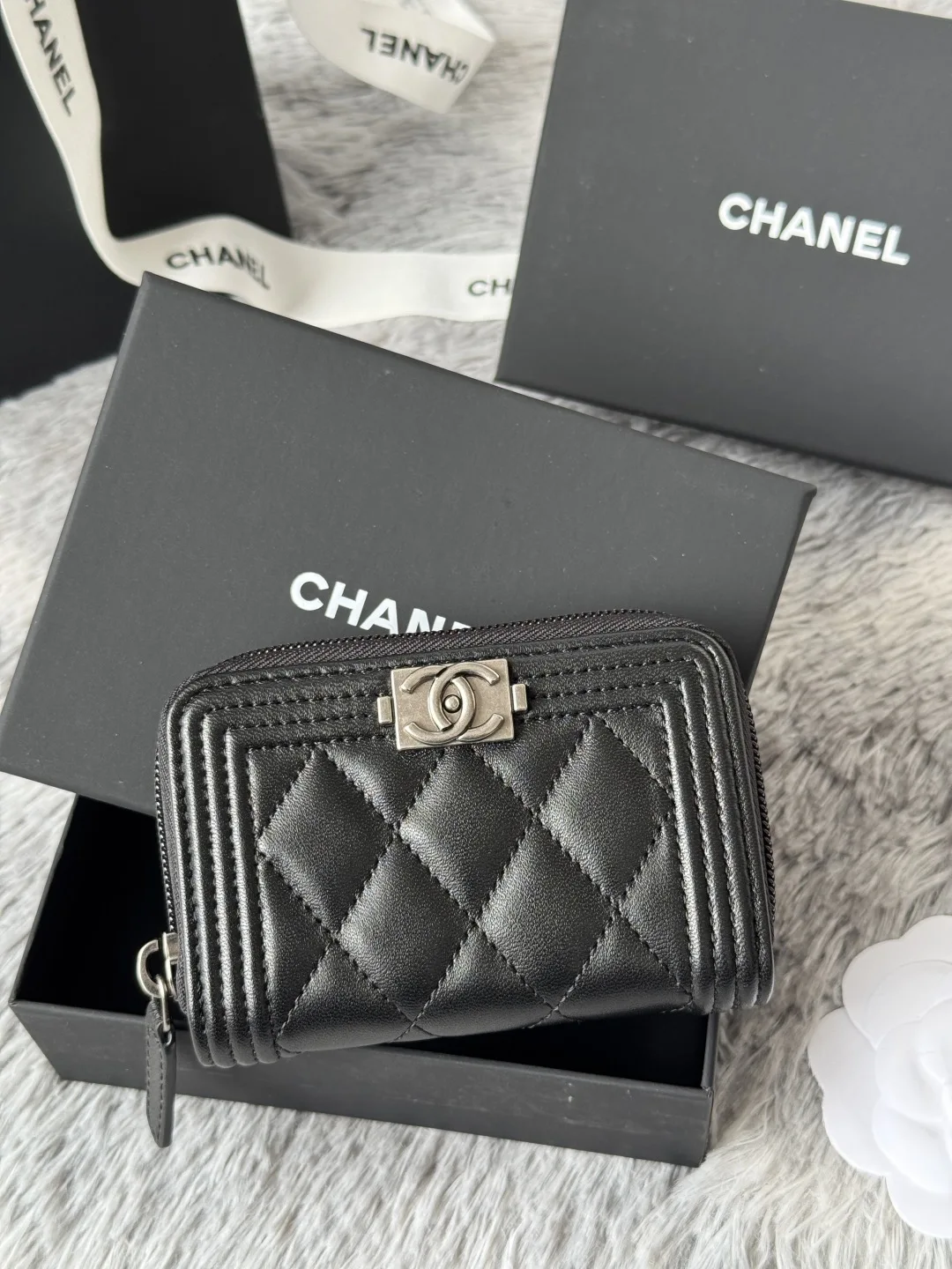 Chanel A80602 BOY Diamond Quilted Coin Purse - Detail view 2