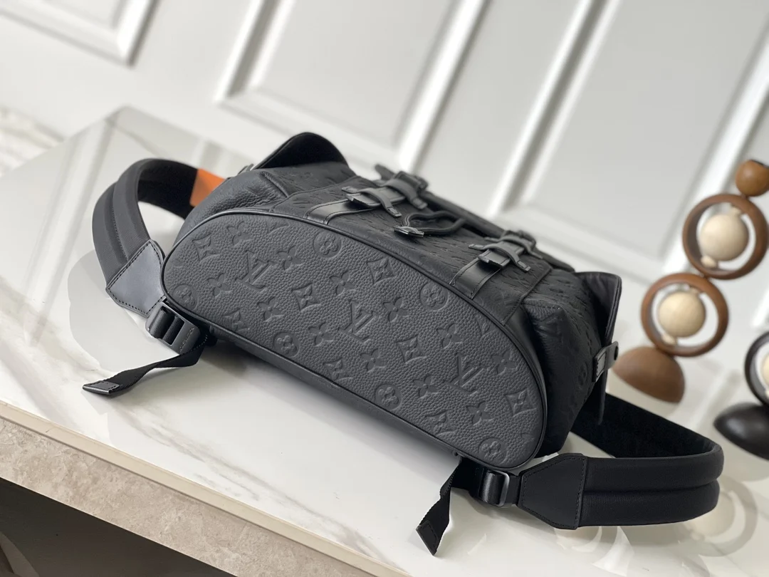 Louis Vuitton Small M20899 Christopher Backpack - Detail view 4