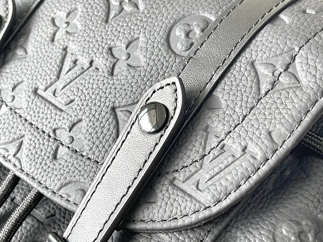 Louis Vuitton Small M20899 Christopher Backpack - Detail view 5