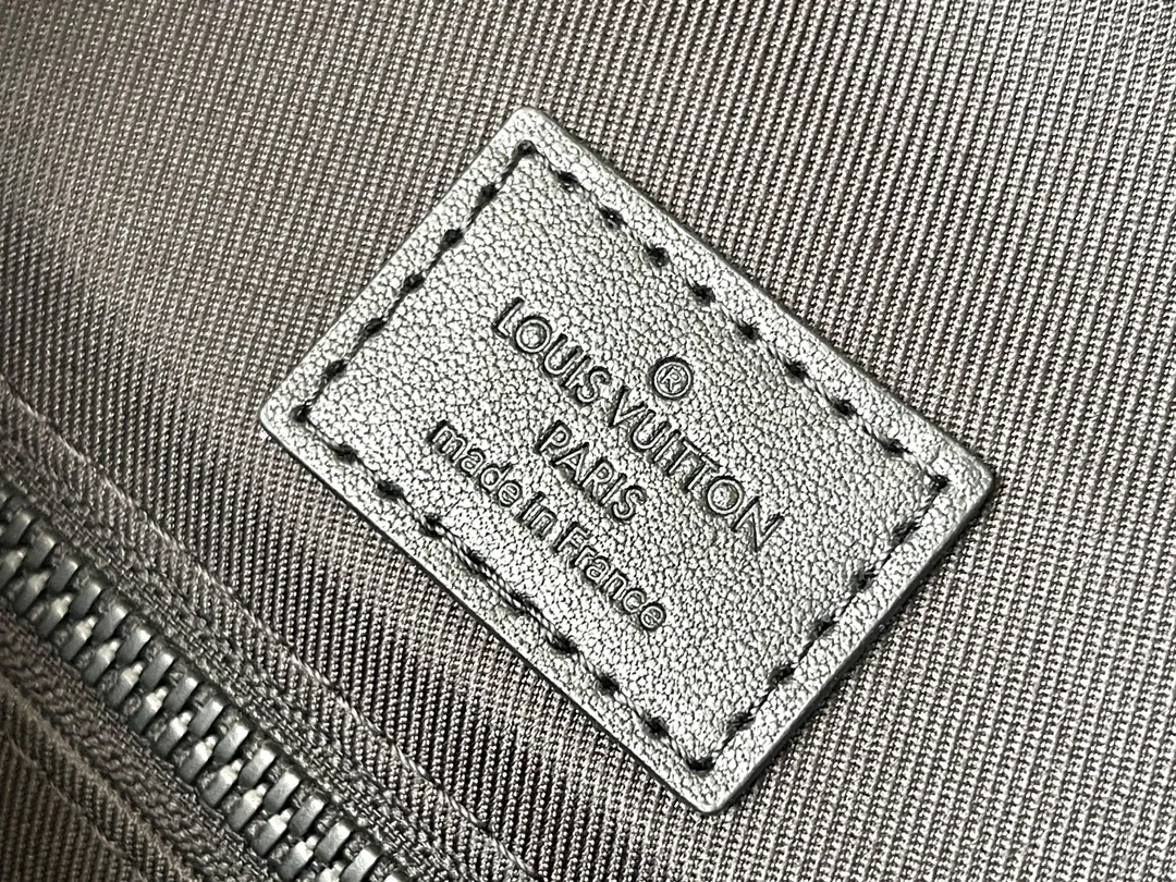 Louis Vuitton Small M20899 Christopher Backpack - Detail view 9