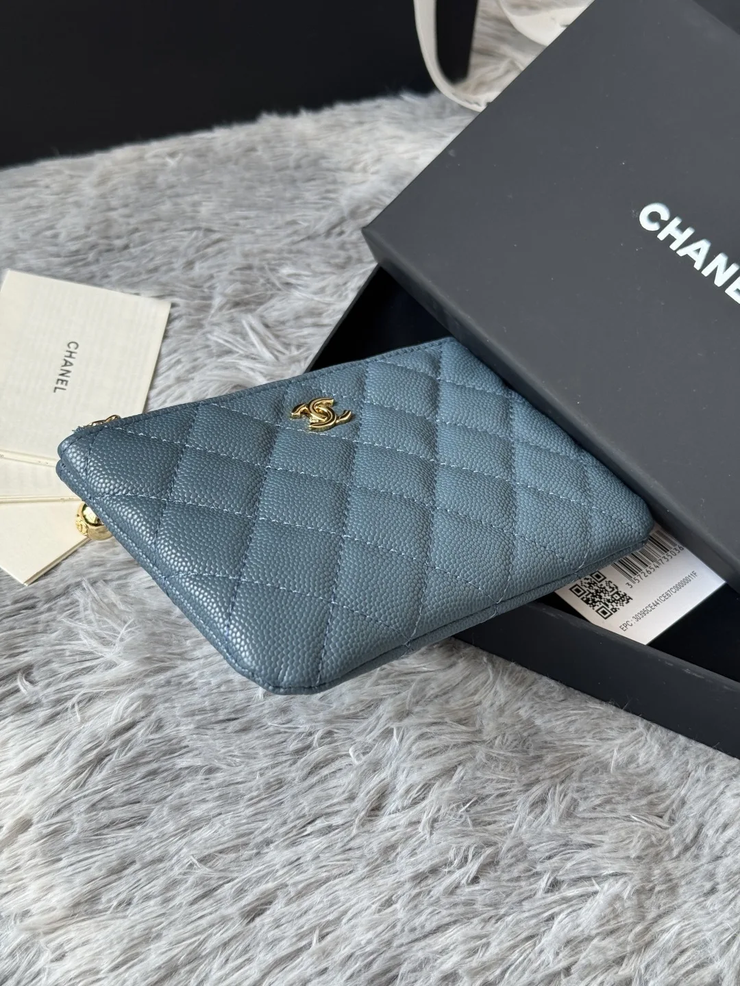Chanel A50168 Zipped Pendant Coin Purse Card Holder - Detail view 5