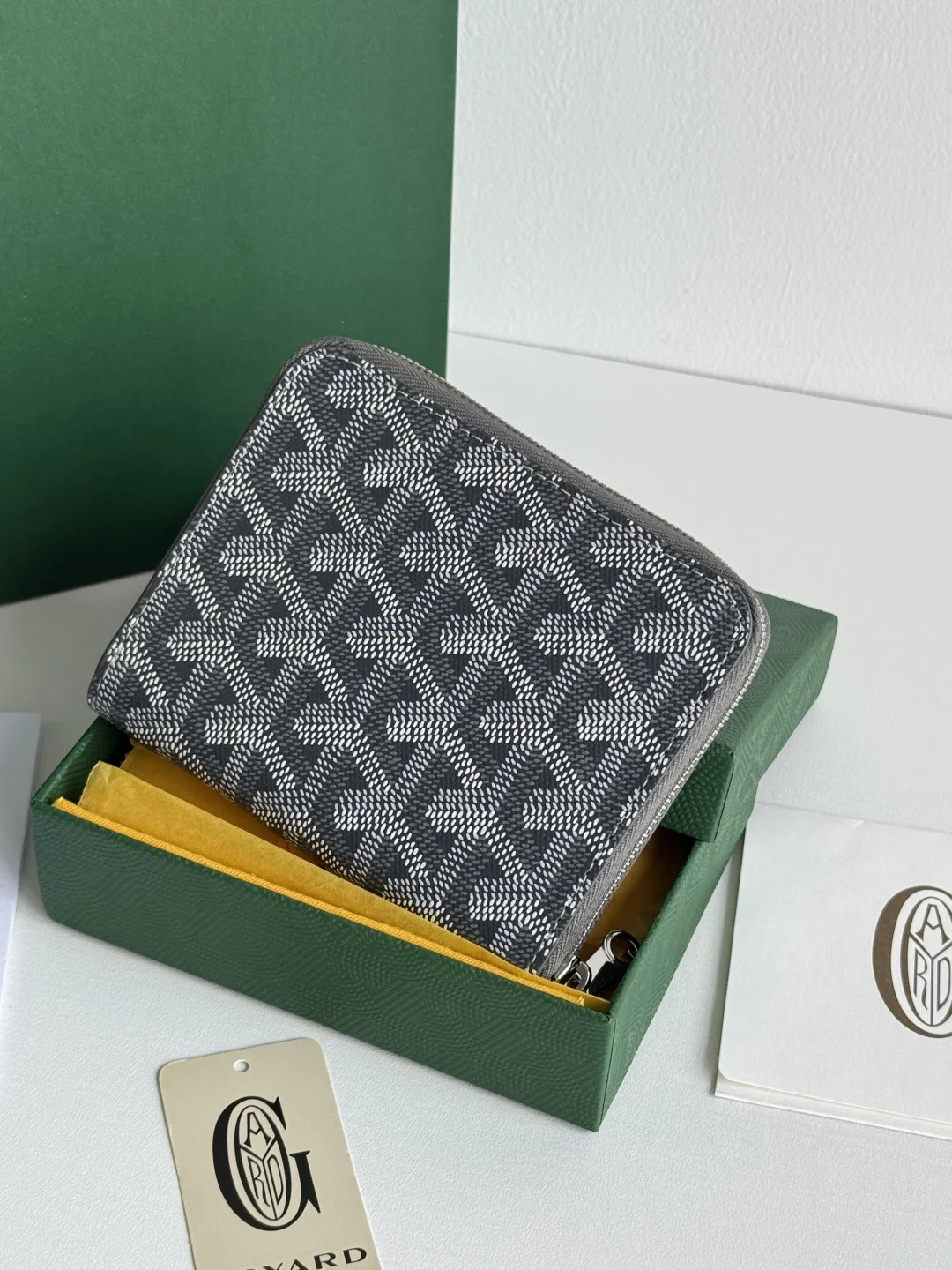 Goyard 3305 MATIGNON MINI Zipper Wallet - Detail view 3