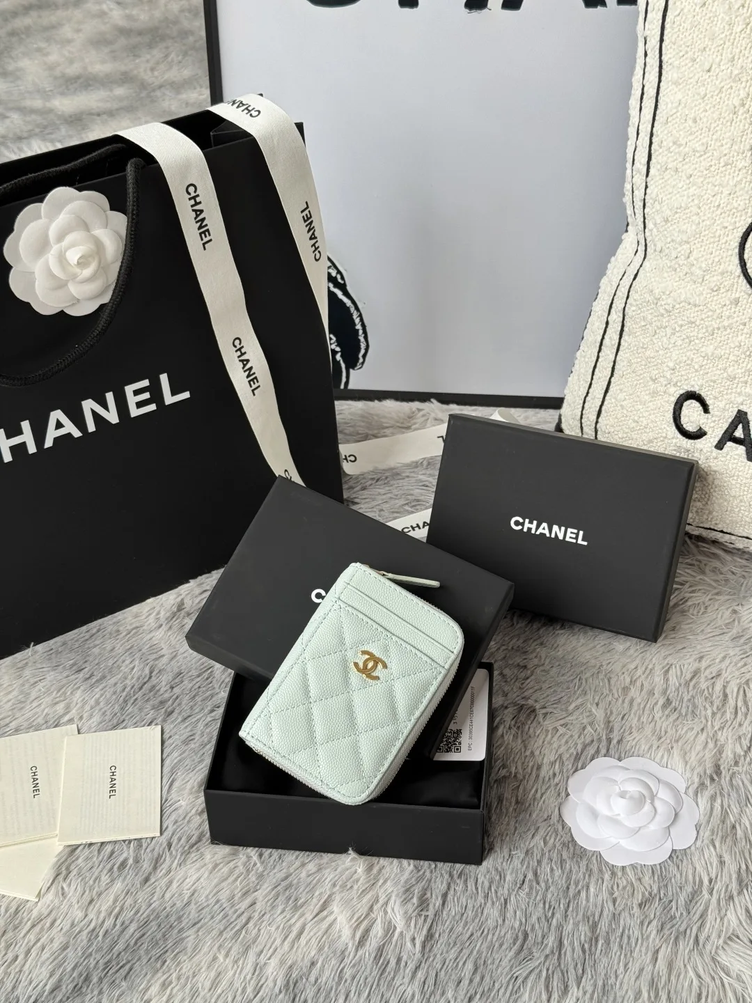 Chanel AP1650 Small Zip Pouch Laka Pouch - Detail view 1