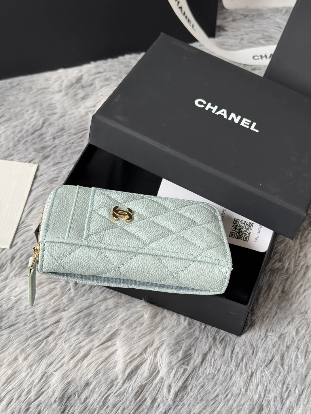 Chanel AP1650 Small Zip Pouch Laka Pouch - Detail view 5